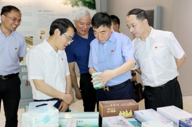 要聞 | 嘉興市委副書記、政法委書記帥燮瑯一行蒞臨景興紙業(yè)調(diào)研指導(dǎo)